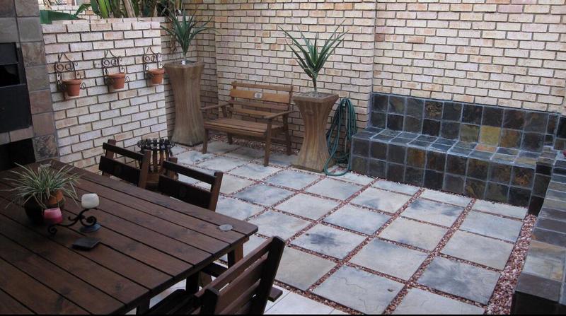 2 Bedroom Property for Sale in The Wilds Gauteng