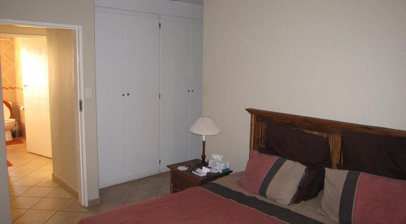 2 Bedroom Property for Sale in The Wilds Gauteng