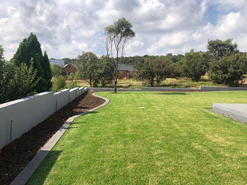 4 Bedroom Property for Sale in Waterlake Farm Lifestyle Estate Gauteng
