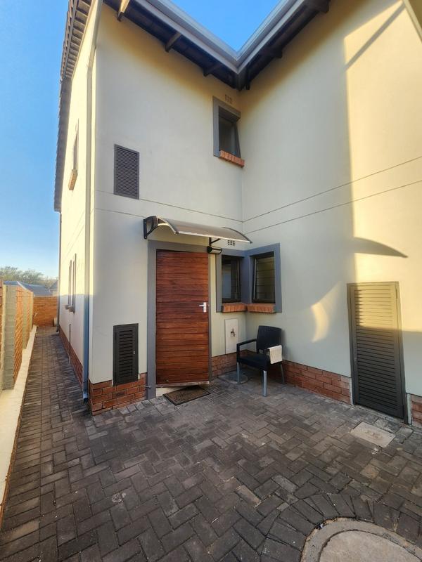 To Let 3 Bedroom Property for Rent in Kyalami Hills Gauteng