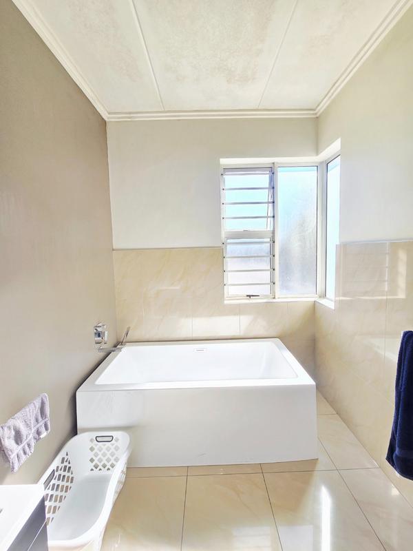 2 Bedroom Property for Sale in Bryanston Gauteng