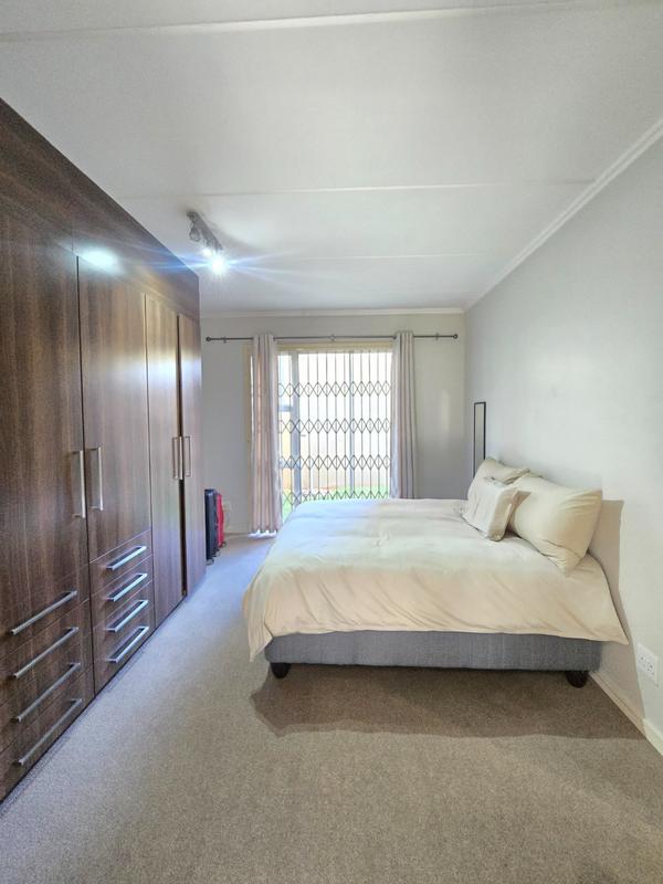 2 Bedroom Property for Sale in Bryanston Gauteng