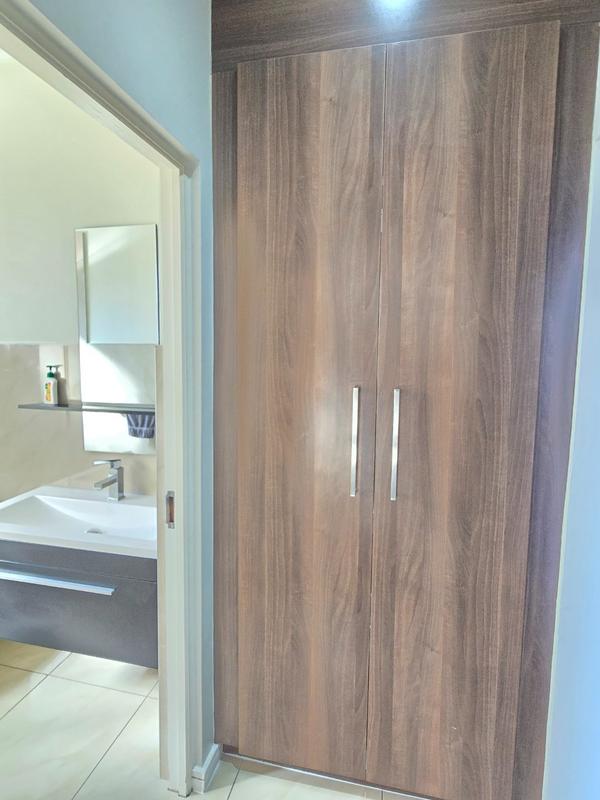 2 Bedroom Property for Sale in Bryanston Gauteng