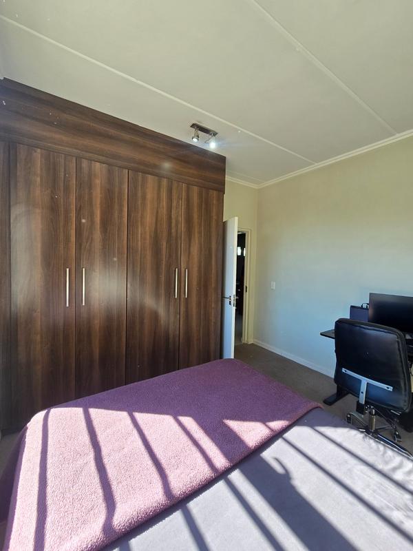2 Bedroom Property for Sale in Bryanston Gauteng