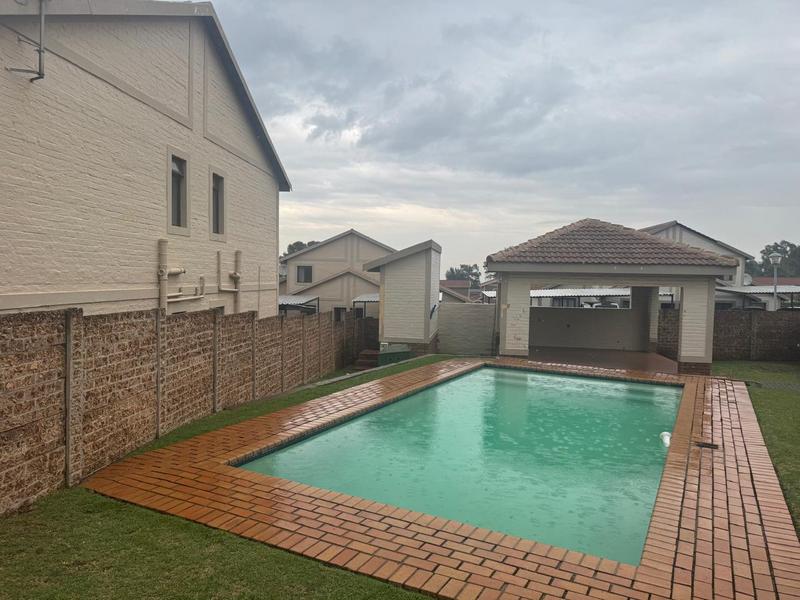 3 Bedroom Property for Sale in Carlswald Gauteng