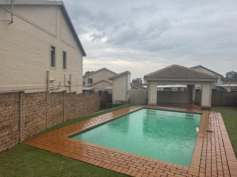 3 Bedroom Property for Sale in Carlswald Gauteng