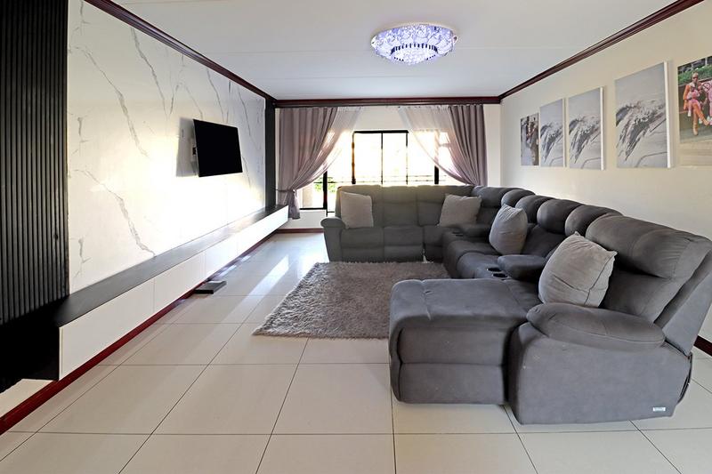 3 Bedroom Property for Sale in Carlswald Gauteng