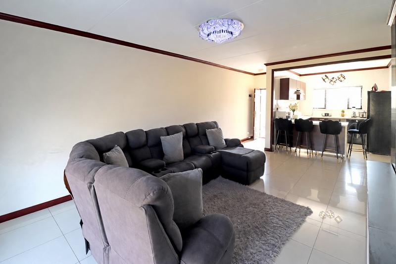 3 Bedroom Property for Sale in Carlswald Gauteng