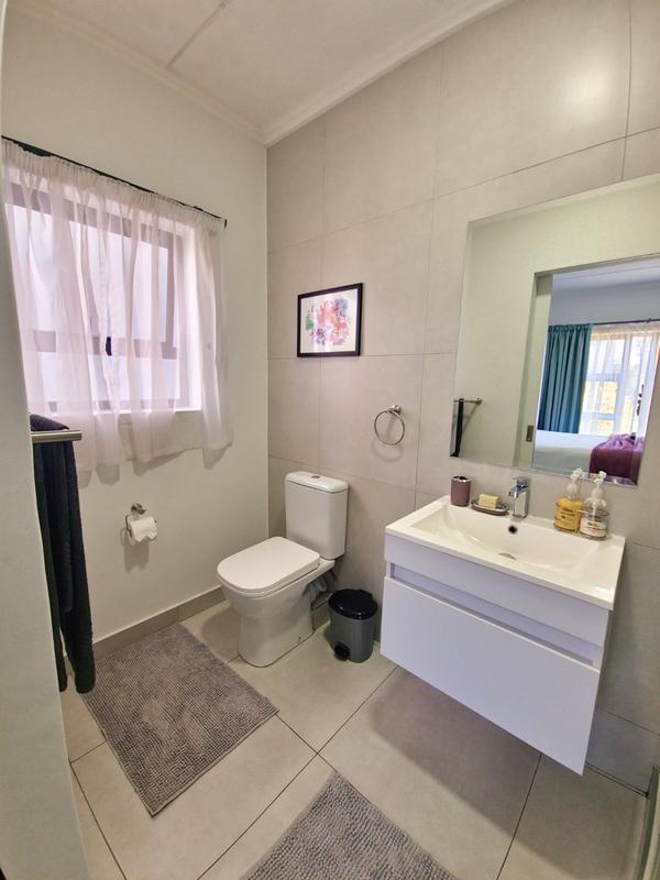 2 Bedroom Property for Sale in Fourways Gauteng