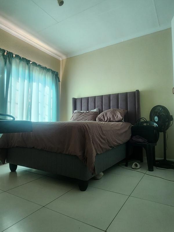2 Bedroom Property for Sale in Noordwyk Gauteng