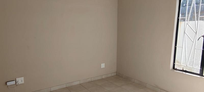 To Let 2 Bedroom Property for Rent in Aston Manor Gauteng