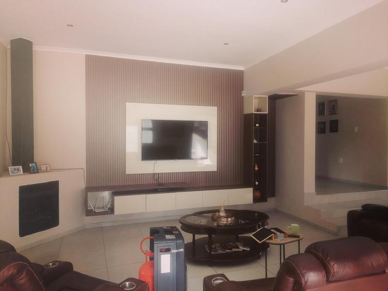 4 Bedroom Property for Sale in Ohenimuri Gauteng