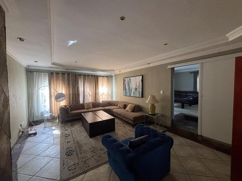 To Let 5 Bedroom Property for Rent in Robin Hills Gauteng