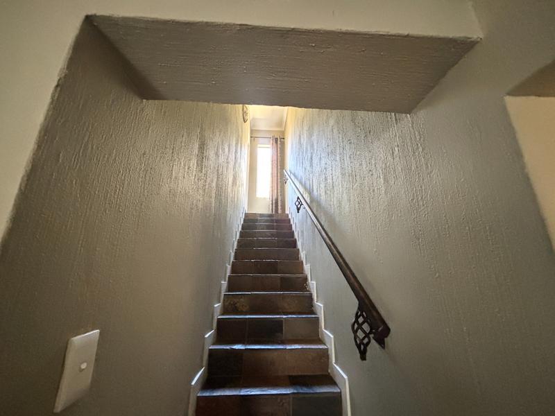 To Let 5 Bedroom Property for Rent in Robin Hills Gauteng