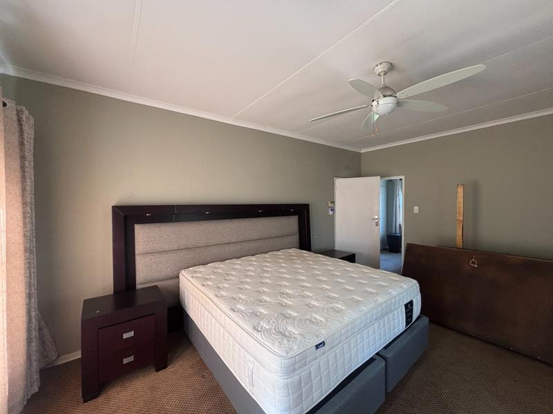 To Let 5 Bedroom Property for Rent in Robin Hills Gauteng