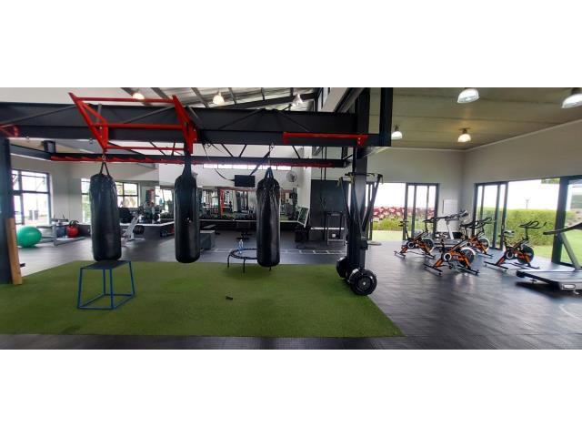 To Let 1 Bedroom Property for Rent in Petervale Gauteng