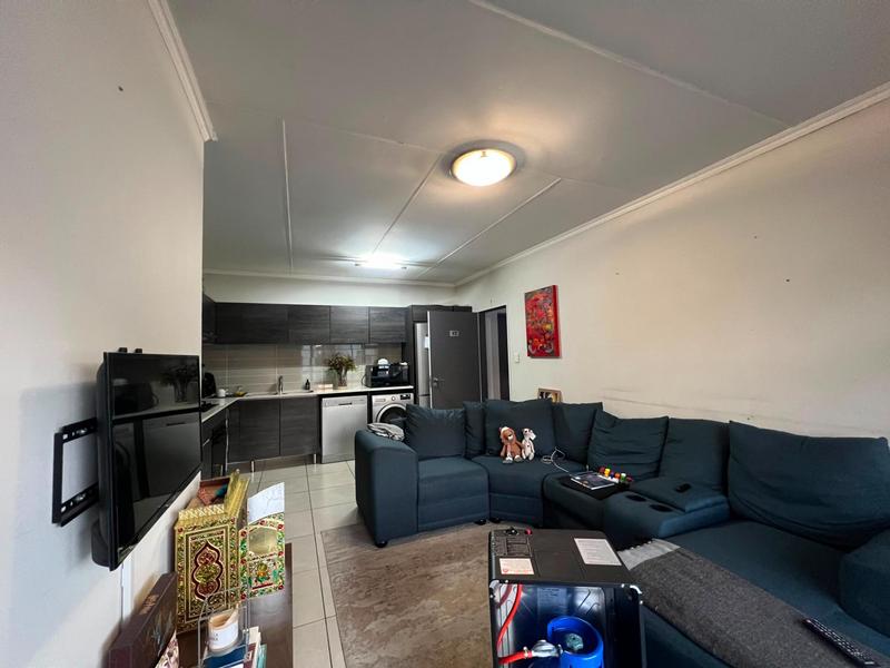 To Let 1 Bedroom Property for Rent in Petervale Gauteng