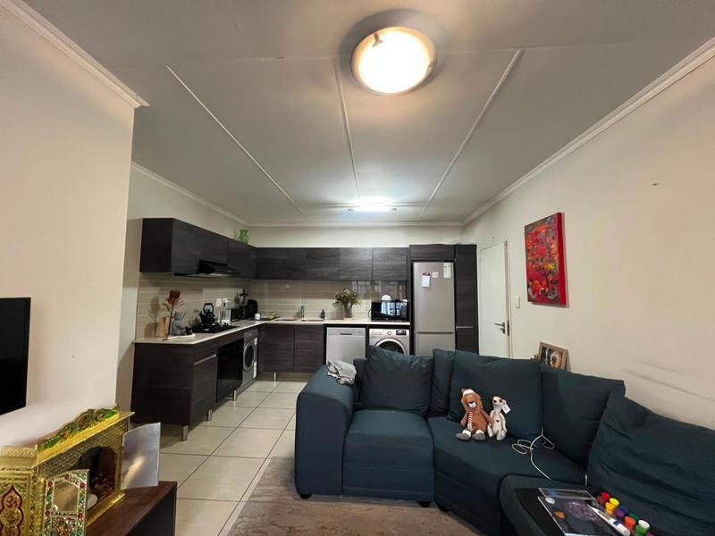 To Let 1 Bedroom Property for Rent in Petervale Gauteng