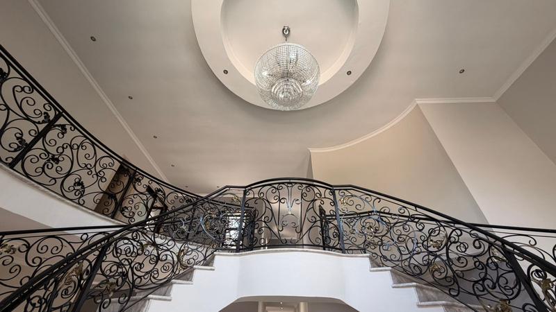 To Let 5 Bedroom Property for Rent in Sandown Gauteng