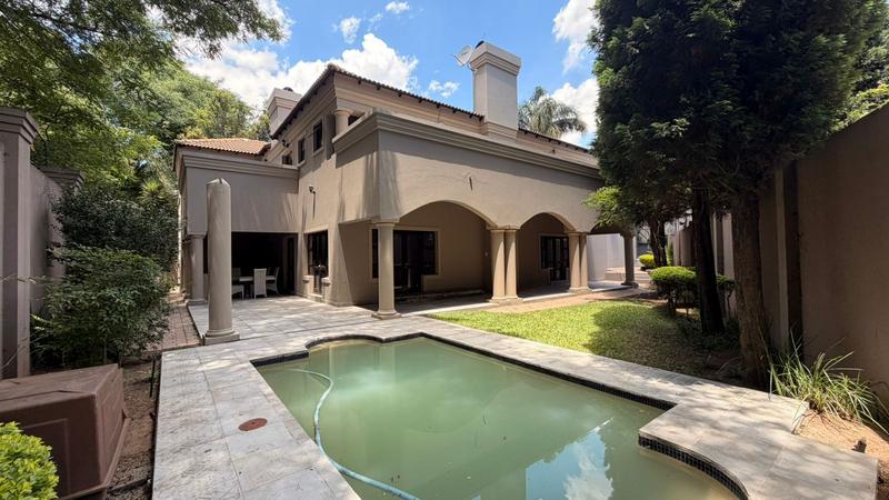 To Let 5 Bedroom Property for Rent in Sandown Gauteng