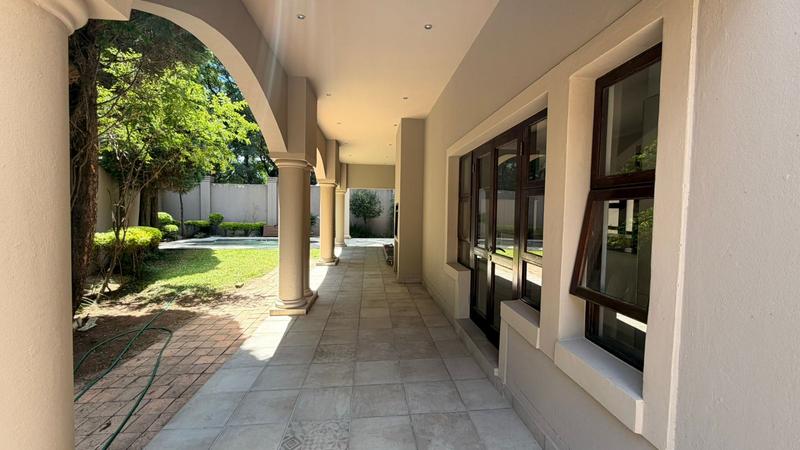 To Let 5 Bedroom Property for Rent in Sandown Gauteng