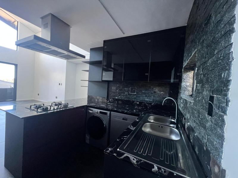 To Let 3 Bedroom Property for Rent in Broadacres Gauteng