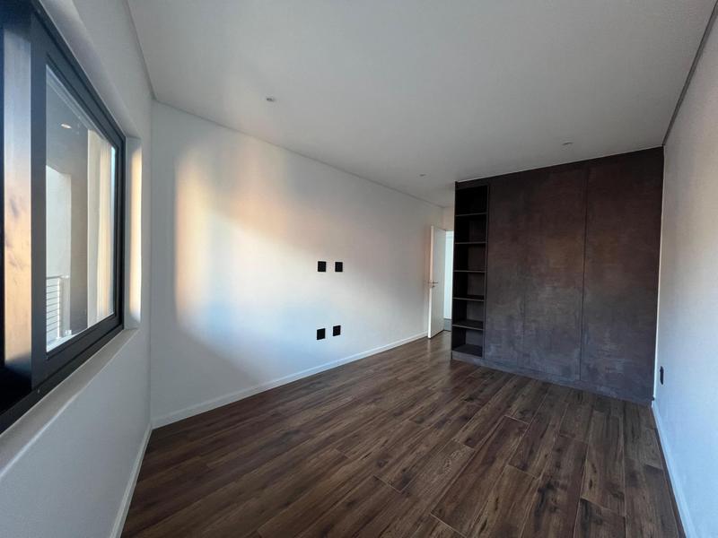 To Let 3 Bedroom Property for Rent in Broadacres Gauteng