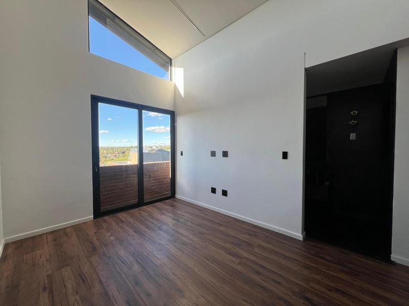 To Let 2 Bedroom Property for Rent in Broadacres Gauteng