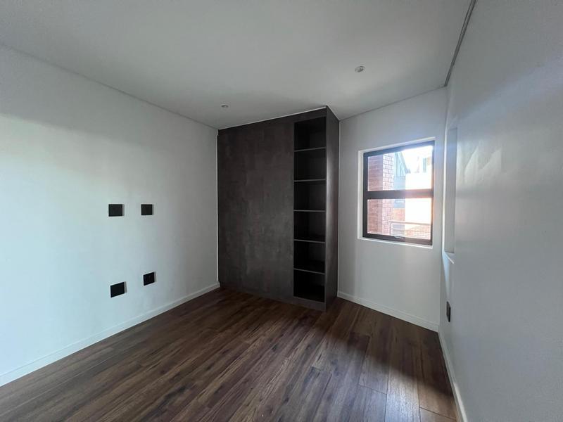 To Let 2 Bedroom Property for Rent in Broadacres Gauteng