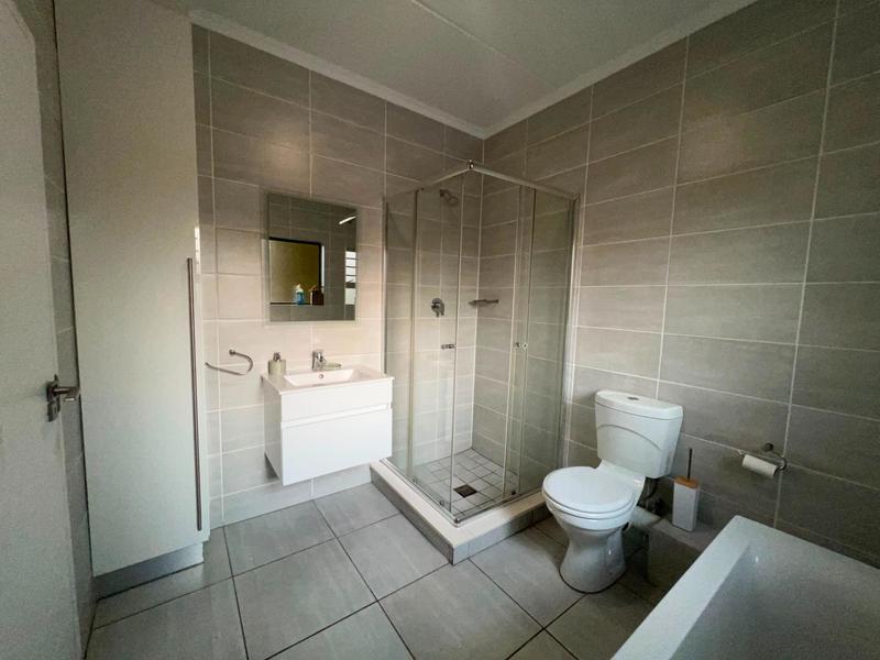To Let 3 Bedroom Property for Rent in Waterfall Gauteng