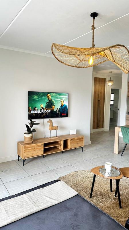 To Let 2 Bedroom Property for Rent in Waterfall Gauteng