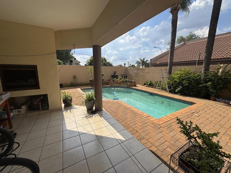 3 Bedroom Property for Sale in Bedfordview Gauteng