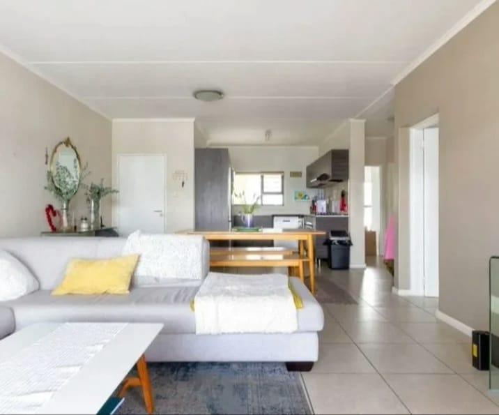 2 Bedroom Property for Sale in Petervale Gauteng