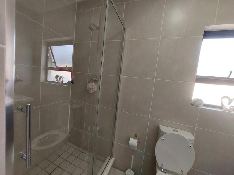 1 Bedroom Property for Sale in Petervale Gauteng