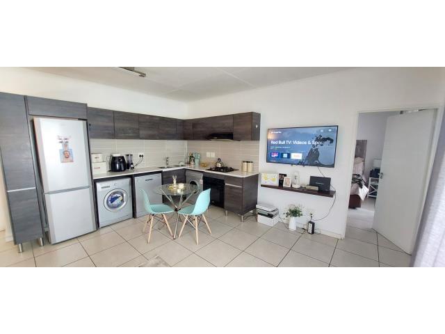 1 Bedroom Property for Sale in Petervale Gauteng