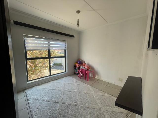 3 Bedroom Property for Sale in Petervale Gauteng