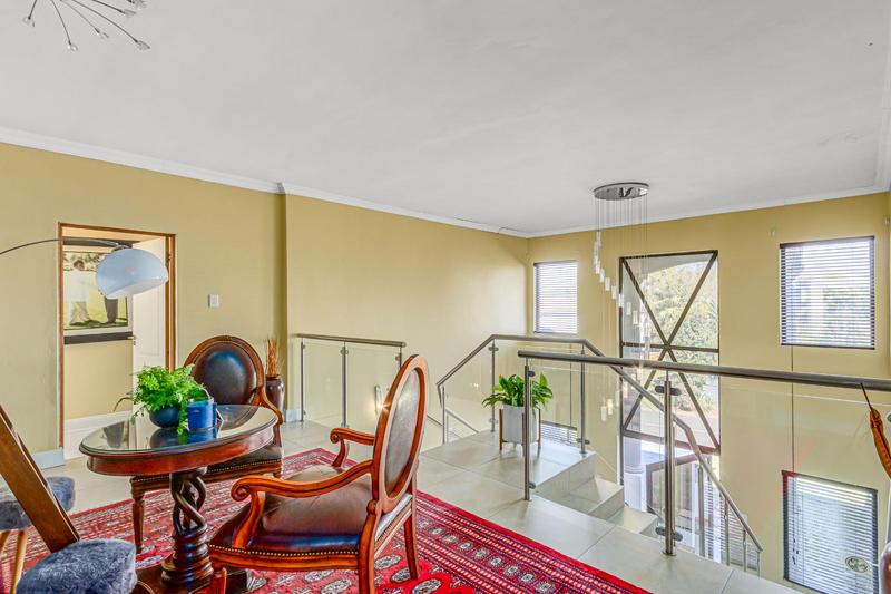 5 Bedroom Property for Sale in Blue Valley Golf Estate Gauteng