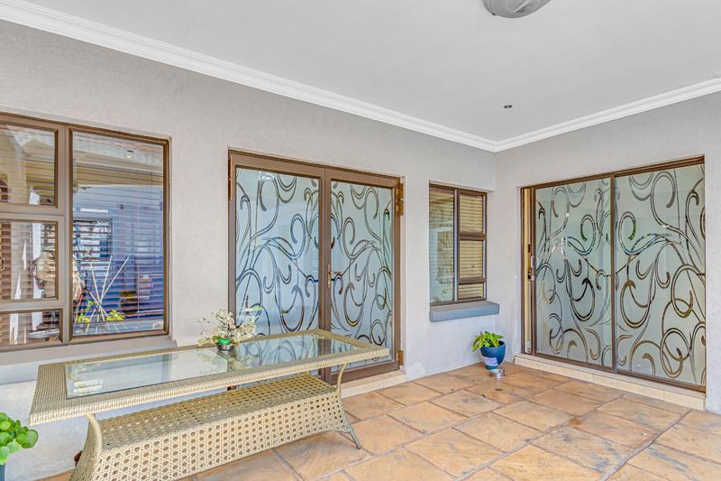 5 Bedroom Property for Sale in Blue Valley Golf Estate Gauteng