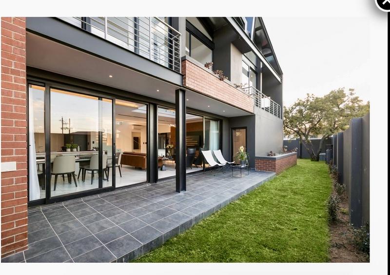 4 Bedroom Property for Sale in Broadacres Gauteng