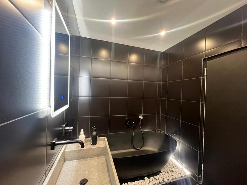 3 Bedroom Property for Sale in Broadacres Gauteng