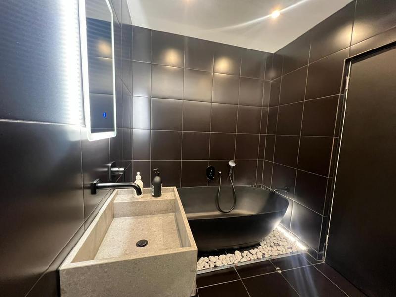 3 Bedroom Property for Sale in Broadacres Gauteng