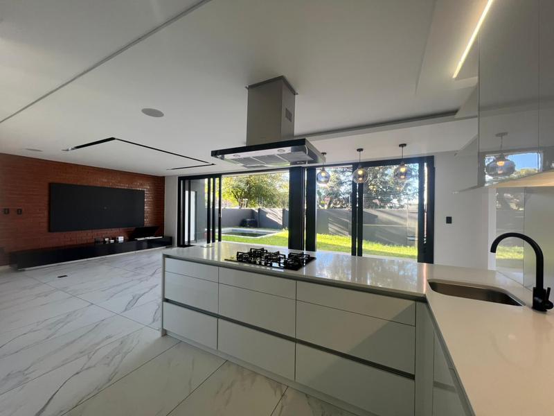 4 Bedroom Property for Sale in Broadacres Gauteng