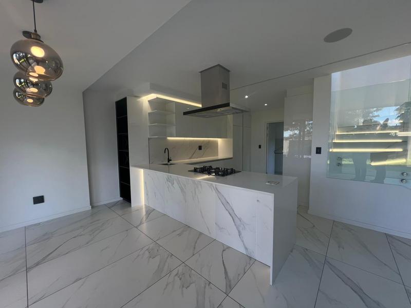 4 Bedroom Property for Sale in Broadacres Gauteng