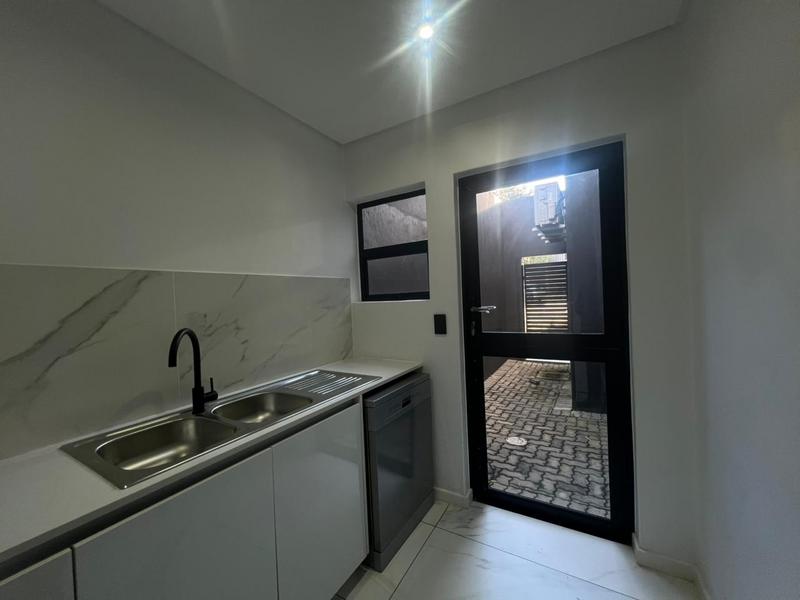 4 Bedroom Property for Sale in Broadacres Gauteng