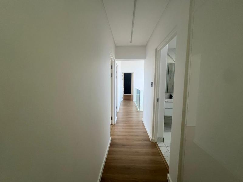 4 Bedroom Property for Sale in Broadacres Gauteng
