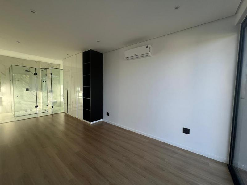 4 Bedroom Property for Sale in Broadacres Gauteng