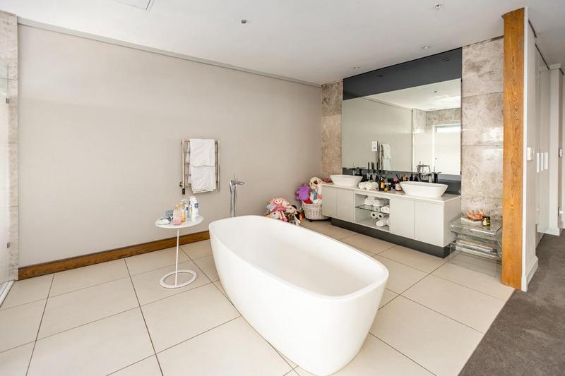4 Bedroom Property for Sale in Sandton Central Gauteng