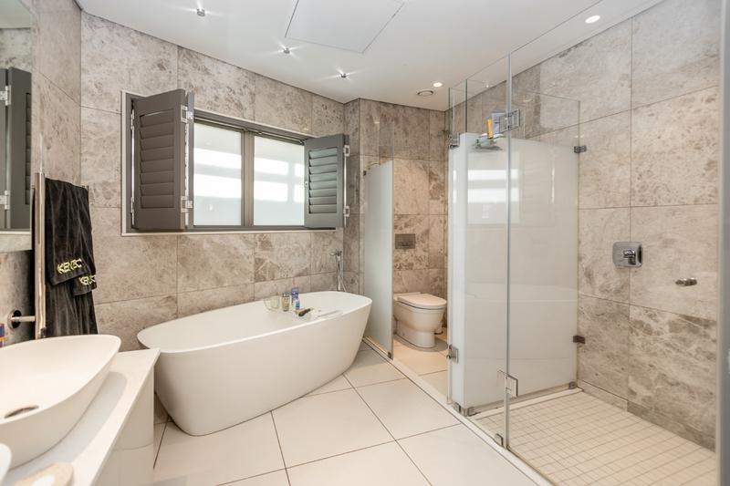 2 Bedroom Property for Sale in Sandton Central Gauteng