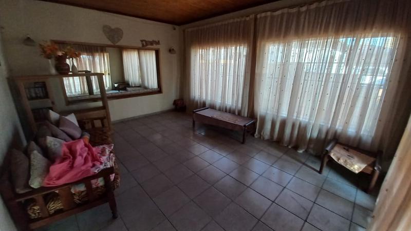 4 Bedroom Property for Sale in Pretoria Gardens Gauteng