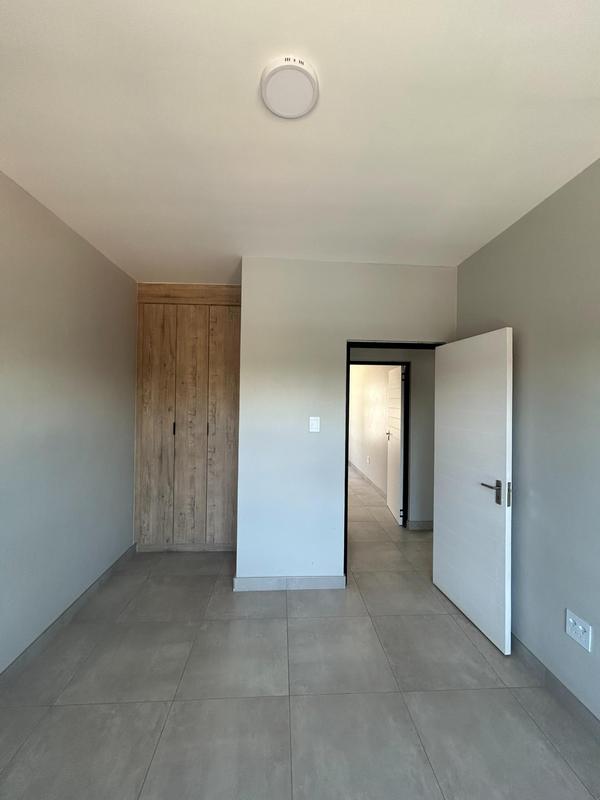 To Let 2 Bedroom Property for Rent in Faerie Glen Gauteng
